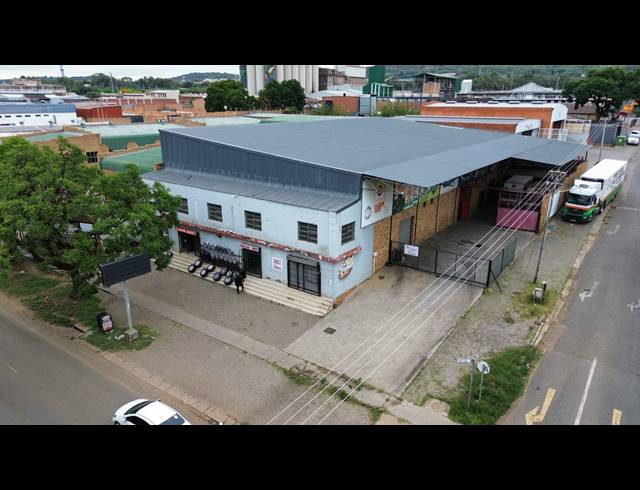 1,200M² WAREHOUSE TO LET IN PRETORIA WEST